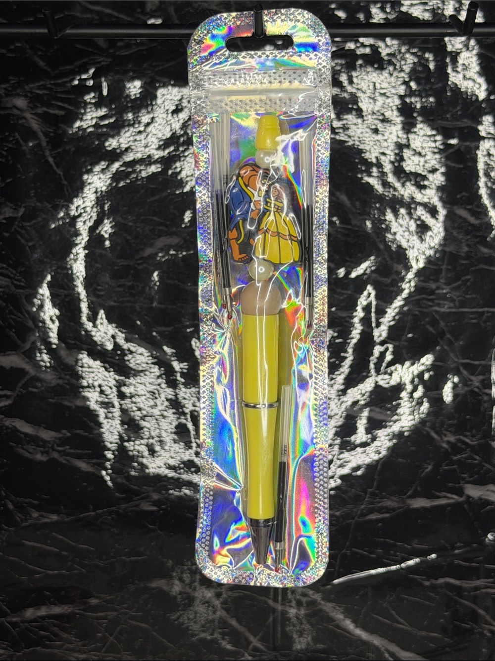 Beauty and the beast focal bead pen
Black and blue ink